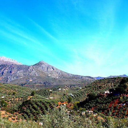Alojamiento Rural El Agueelo Huelma Esterno foto